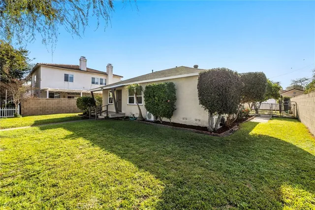 $925,000 | 2100 West Valencia Drive, Fullerton, CA 92833