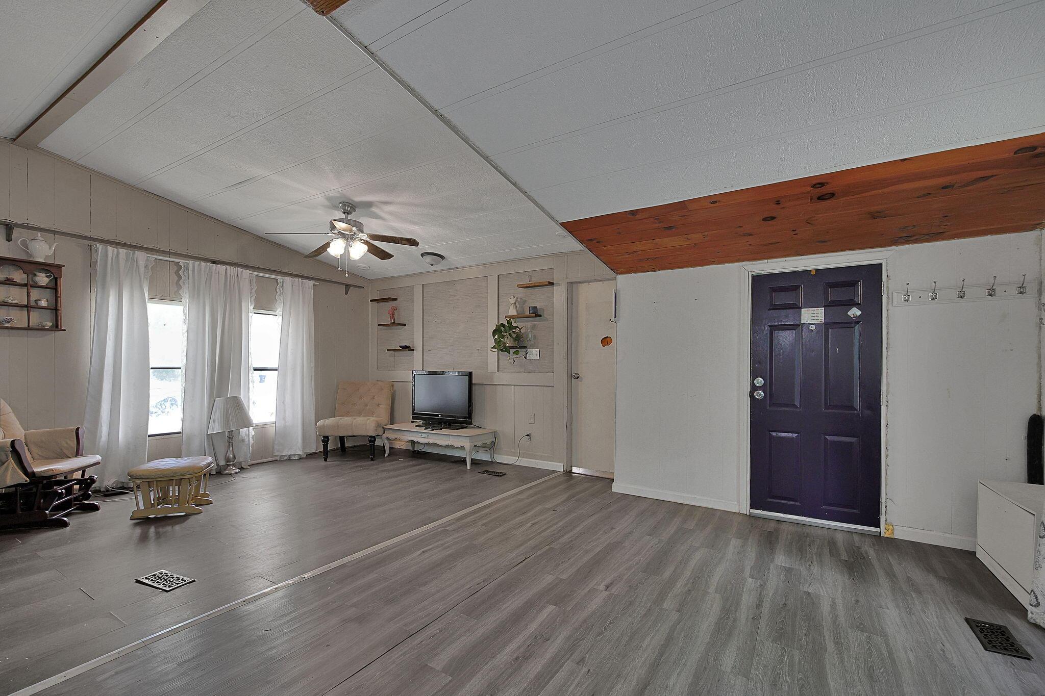 4 Ravine Ridge Drive Delaware, OH 43015 - Photo 6 of 22 6-web-or-mls-4-ravine-ridge-dr