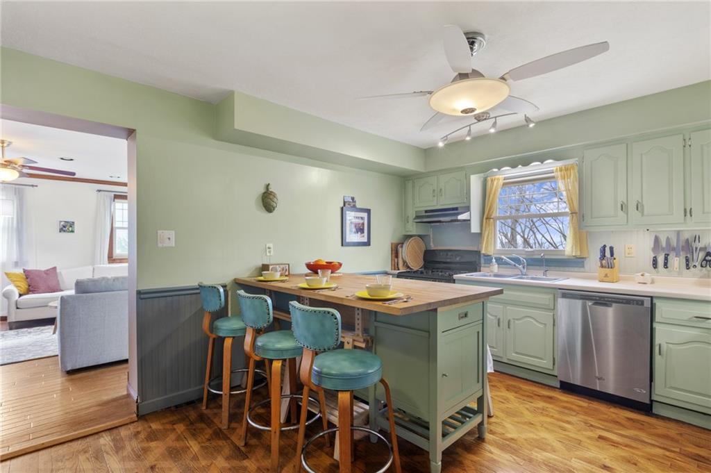 332 Weber Road Sewickley, PA 15143 - Photo 6 of 25 Gallery Image 6