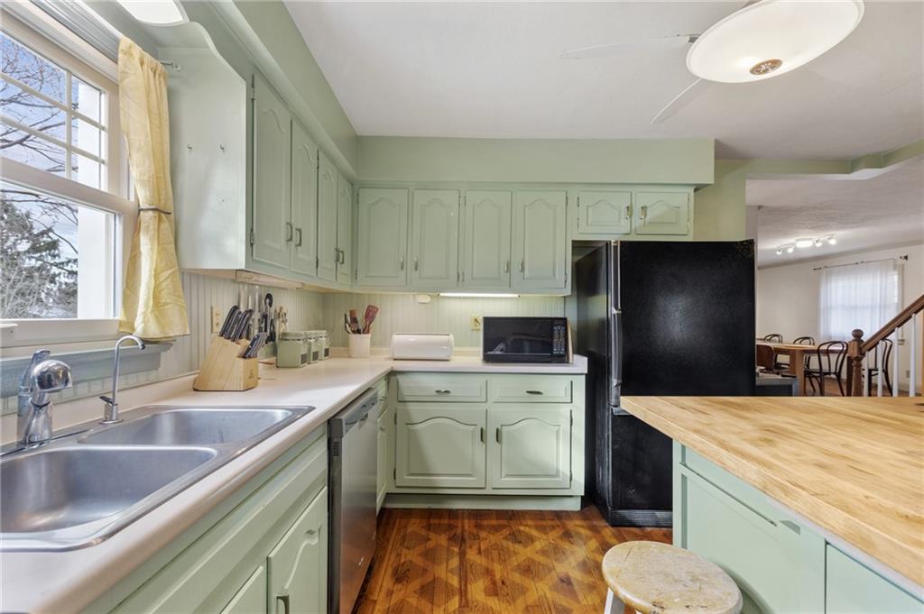 332 Weber Road Sewickley, PA 15143 - Photo 7 of 25 Gallery Image 7