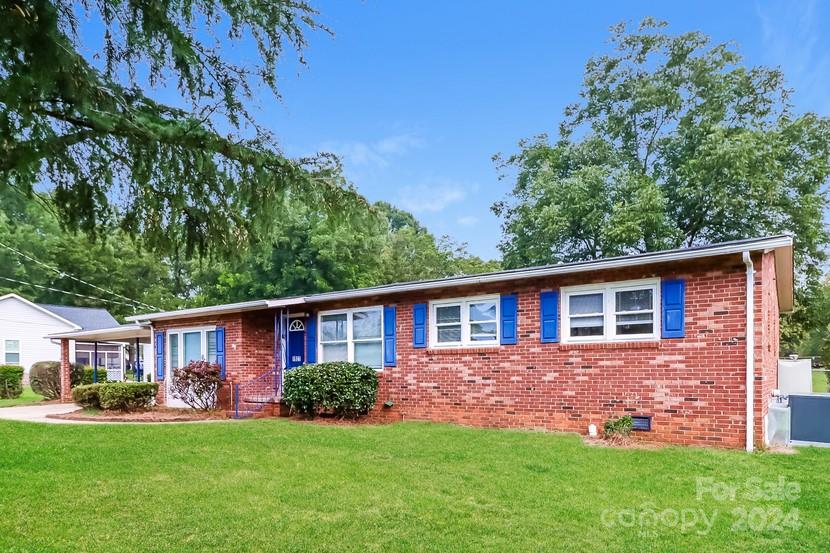 1927 Joe Road Statesville, NC 28625 - Photo 4 of 21