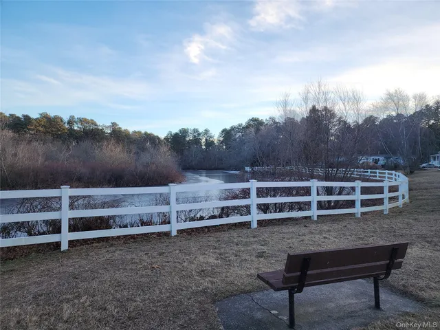 $124,900 | 525 Riverleigh Avenue, Unit C7, Riverhead, NY 11901