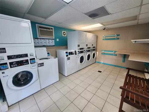 $120,900 | 525 Riverleigh Avenue, Unit C7, Riverhead, NY 11901