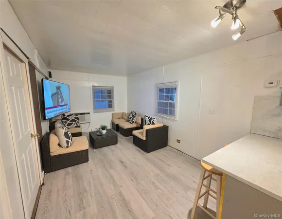 $120,900 | 525 Riverleigh Avenue, Unit C7, Riverhead, NY 11901