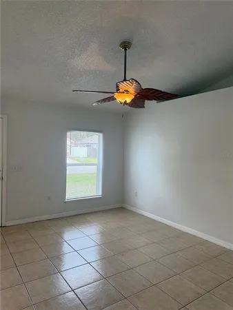 a view of empty room with window