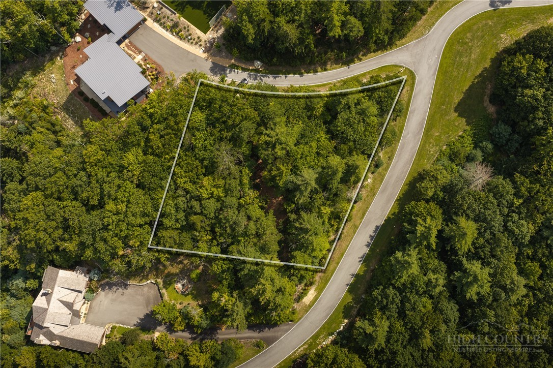 327 Lyreleaf Trail Boone, NC 28607 - Photo 14 of 50 Gallery Image 14