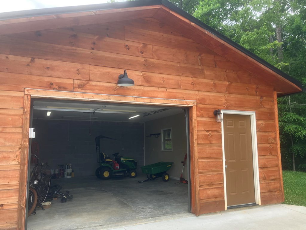 86 Point Overlook Trail Murphy, NC 28906 - Photo 29 of 36 Garage inside