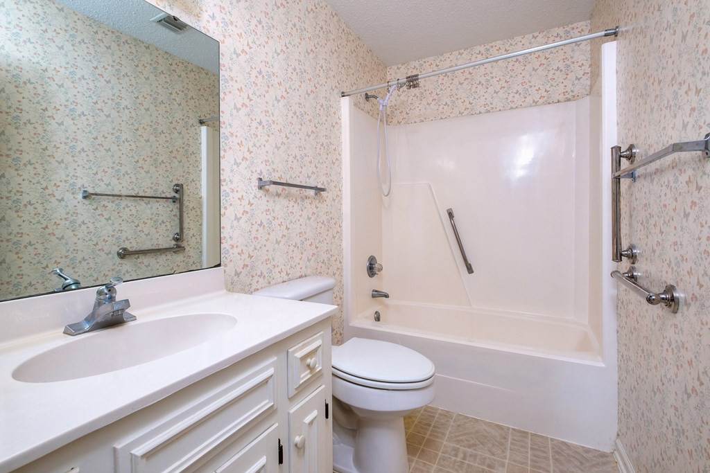 321 West Calhoun Street, Unit B Sumter, SC 29150 - Photo 7 of 7 Gallery Image 7
