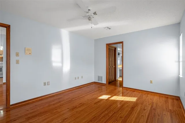 $329,900 | 1542 Overland Drive, Spring Hill, FL 34608