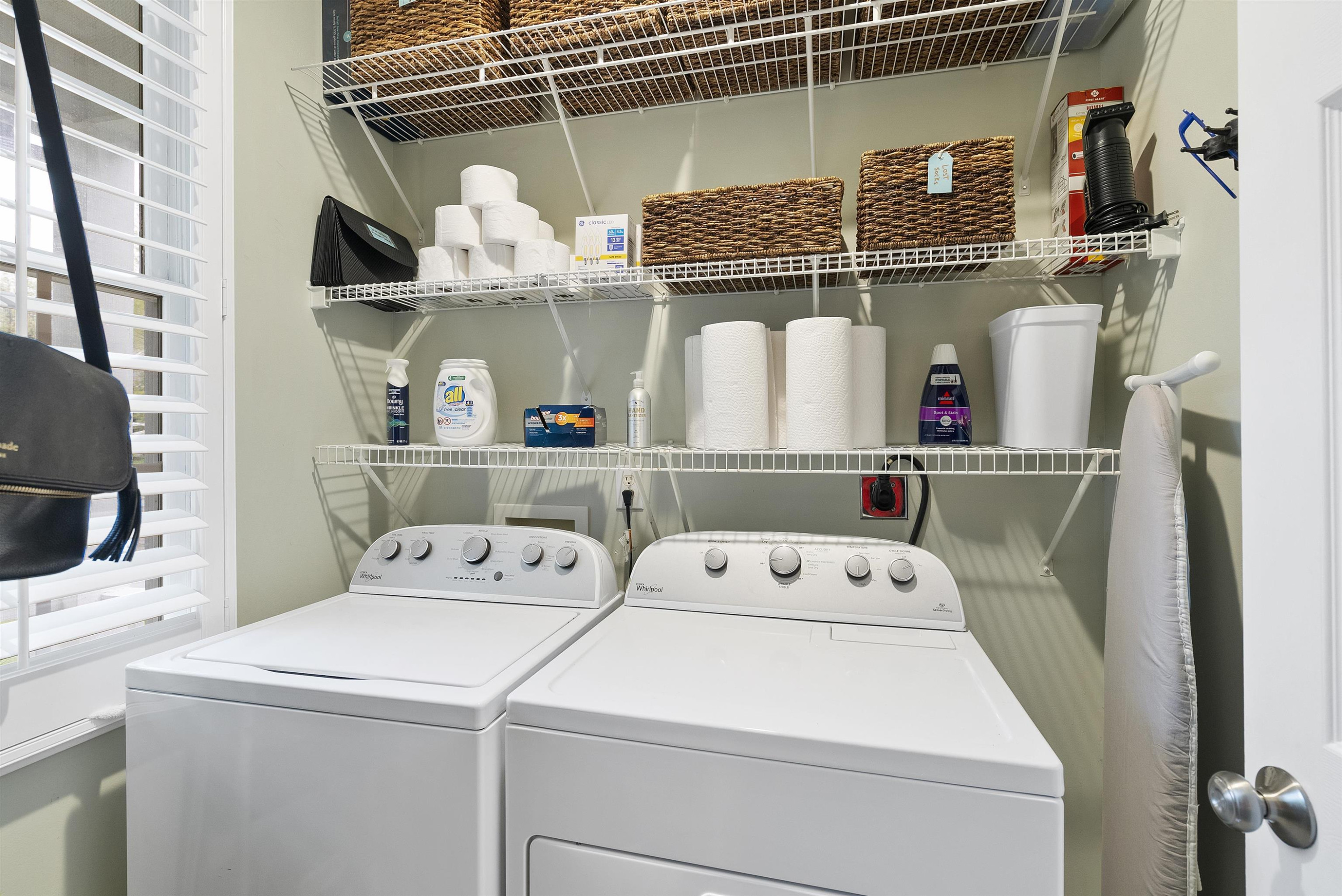 408 Chancellors Ridge Drive Durham, NC 27713 - Photo 14 of 34 a utility room with dryer and washer