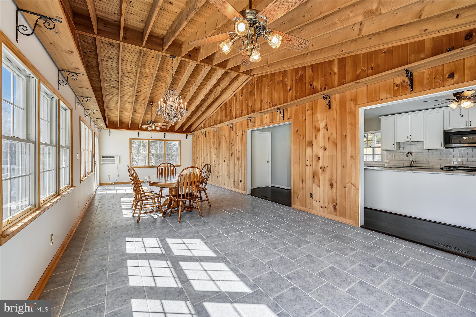 1225 North Rolling Road Baltimore, MD 21228 - Photo 23 of 49
