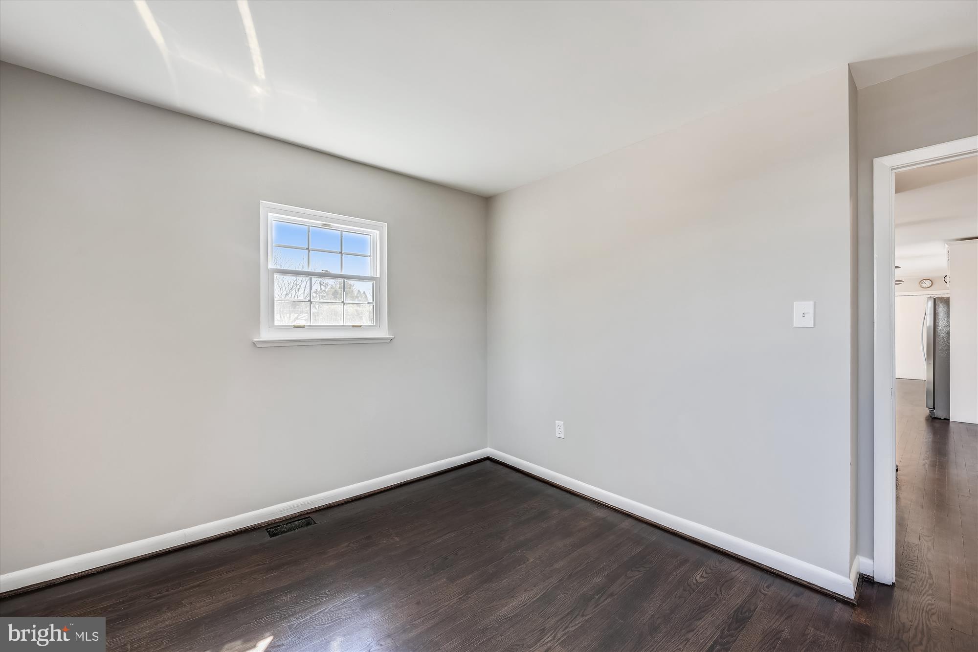 1225 North Rolling Road Baltimore, MD 21228 - Photo 30 of 49