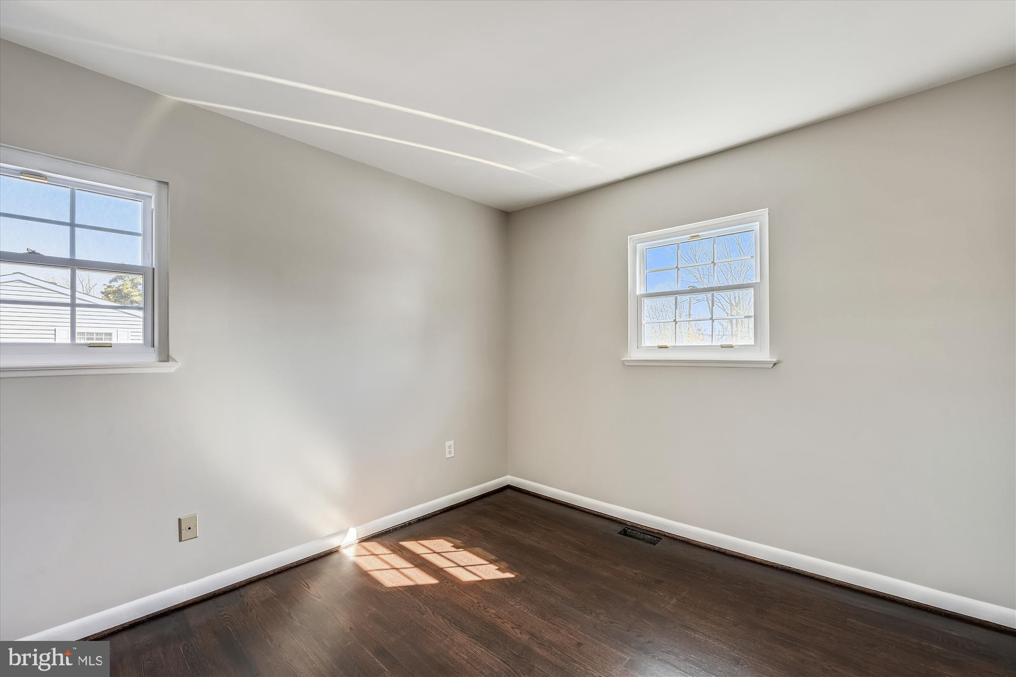 1225 North Rolling Road Baltimore, MD 21228 - Photo 31 of 49