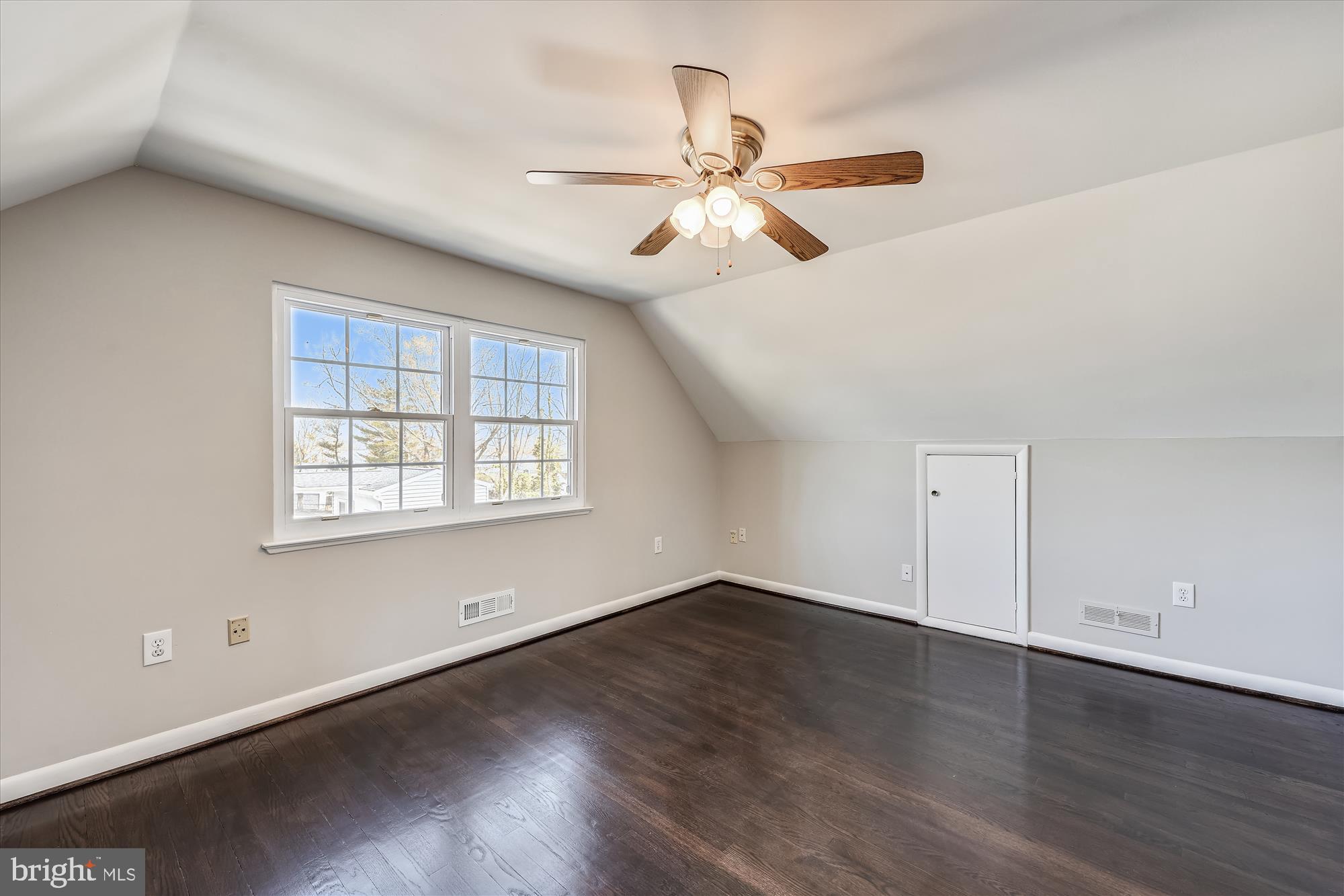 1225 North Rolling Road Baltimore, MD 21228 - Photo 35 of 49