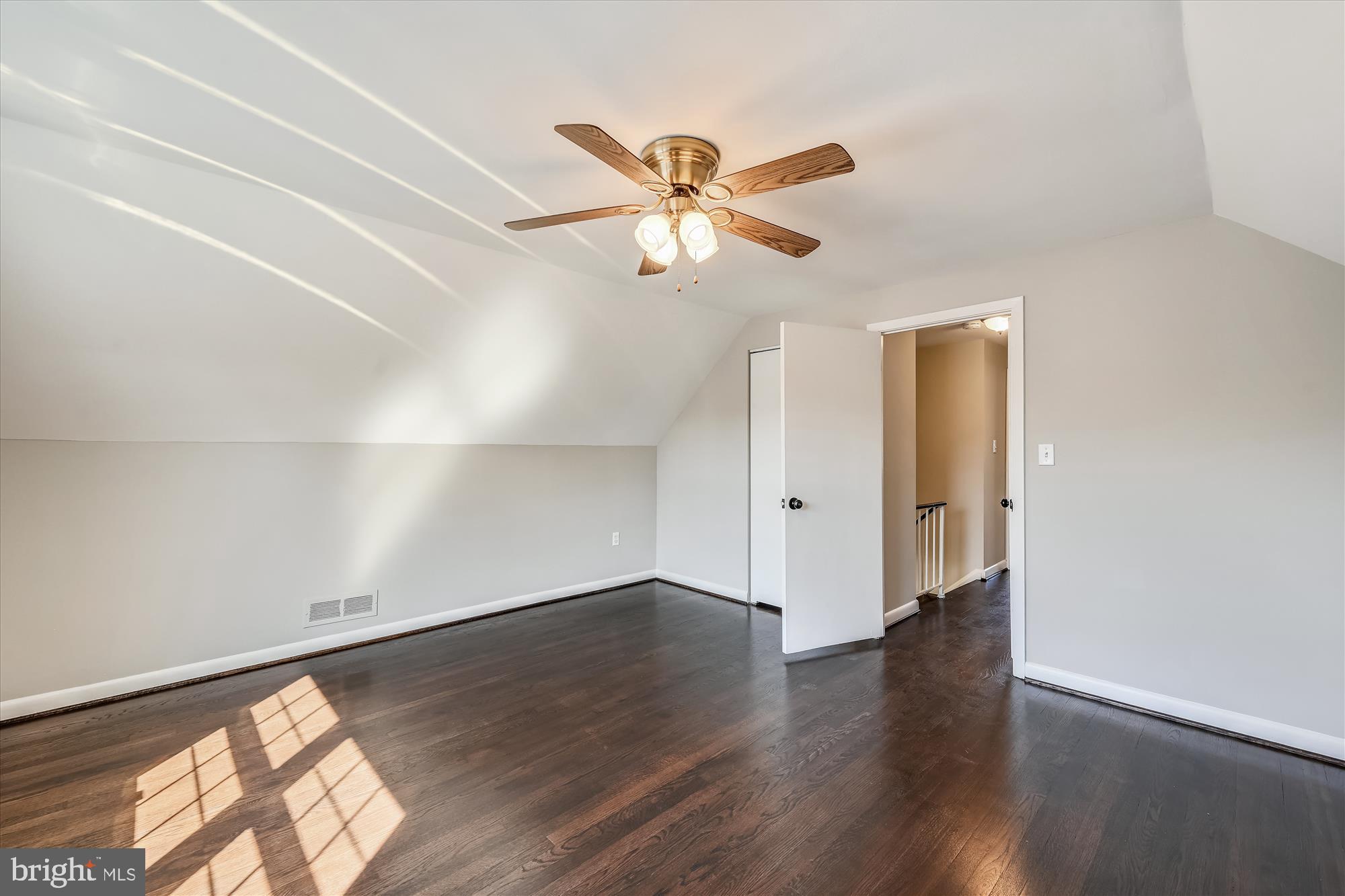1225 North Rolling Road Baltimore, MD 21228 - Photo 36 of 49
