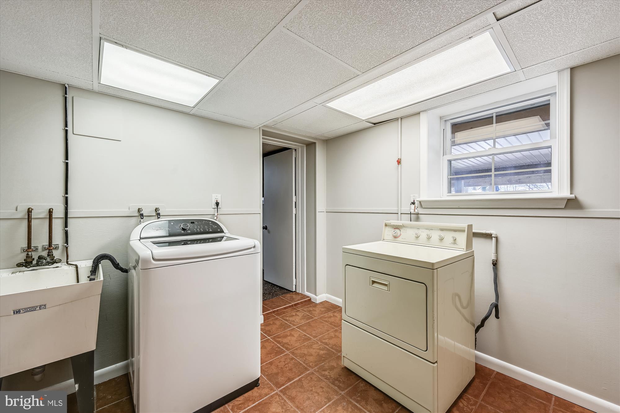 1225 North Rolling Road Baltimore, MD 21228 - Photo 47 of 49