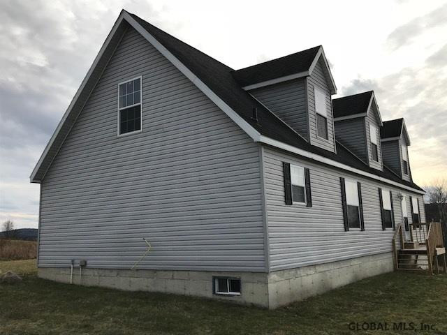 97 Hunt Road Pittstown, NY 12028 - Photo 7 of 20 Photo 7