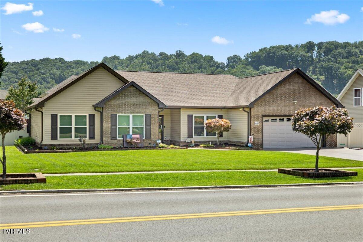 1635 Cooks Valley Road Kingsport, TN 37664 - Photo 4 of 53 04-128A0758