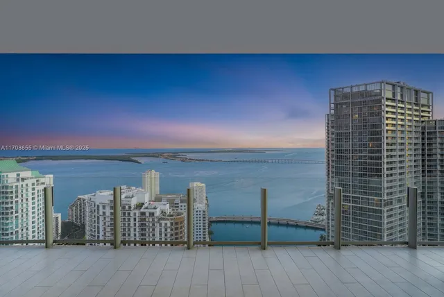 $5,250,000 | 300 Biscayne Blvd Way, Unit 4703, Miami, FL 33131