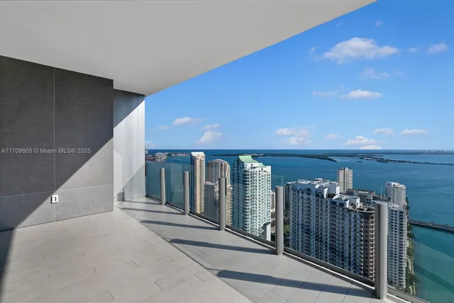 $5,250,000 | 300 Biscayne Blvd Way, Unit 4703, Miami, FL 33131