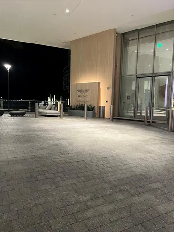 $5,250,000 | 300 Biscayne Blvd Way, Unit 4703, Miami, FL 33131