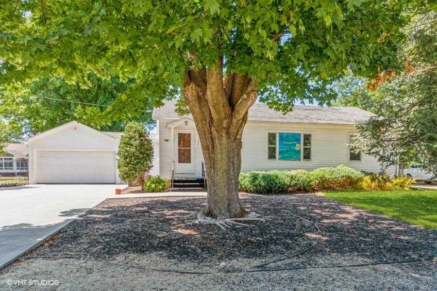 611 3rd Street Kalona, IA 52247 - Photo 17 of 20 Gallery Image 17
