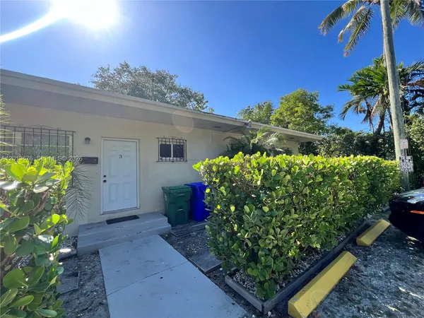 $1,500 | 5600 Northeast 1st Avenue, Unit 2, Miami, FL 33137