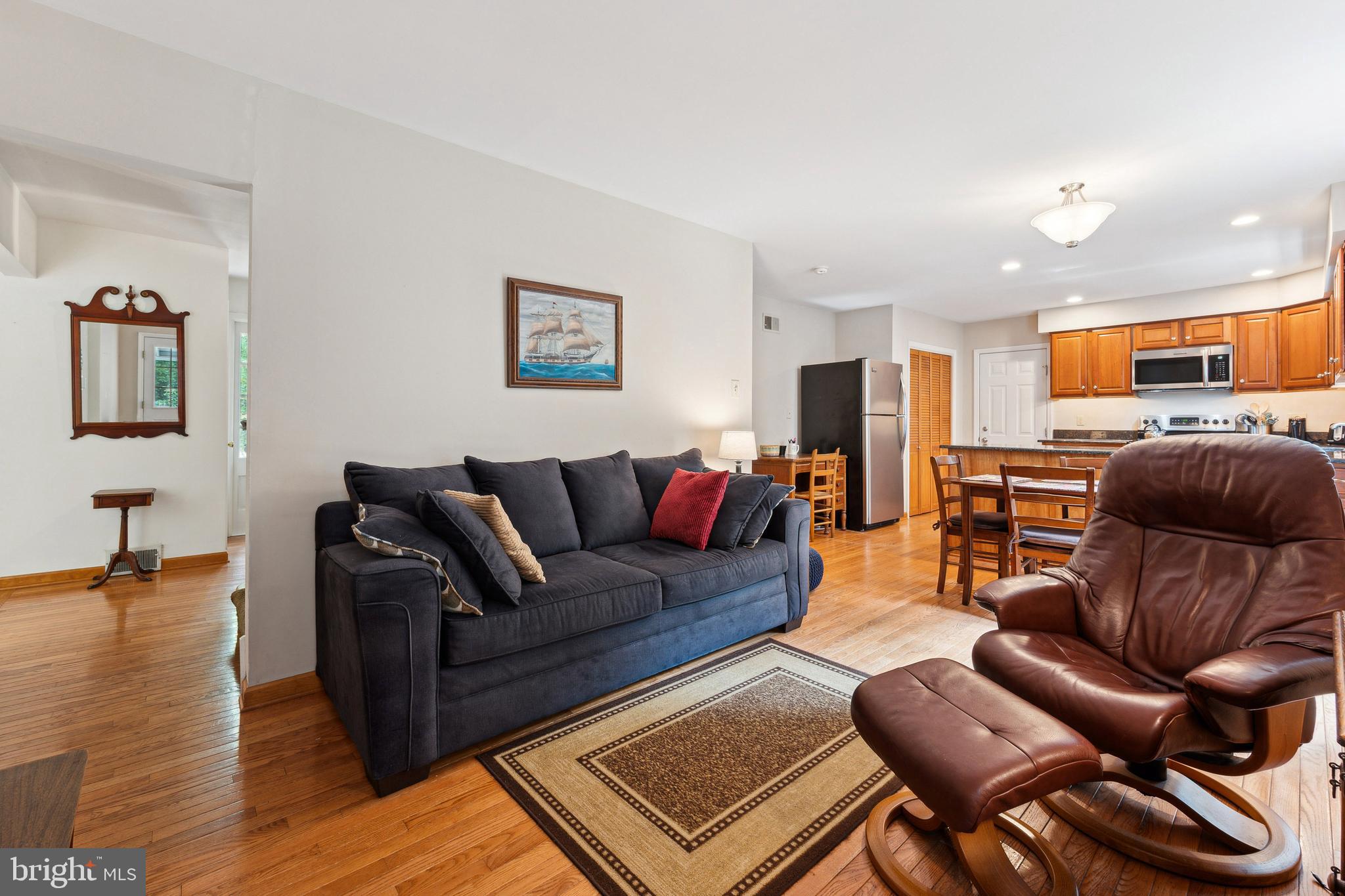 125 Grassy Lake Road Shamong, NJ 08088 - Photo 13 of 24 Family Rm open to kitchen