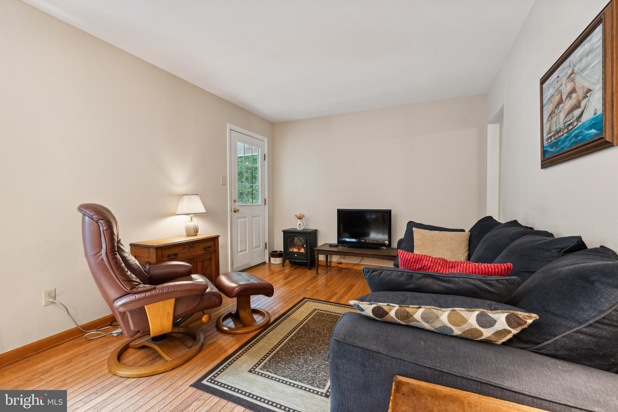 125 Grassy Lake Road Shamong, NJ 08088 - Photo 14 of 24 Family Room