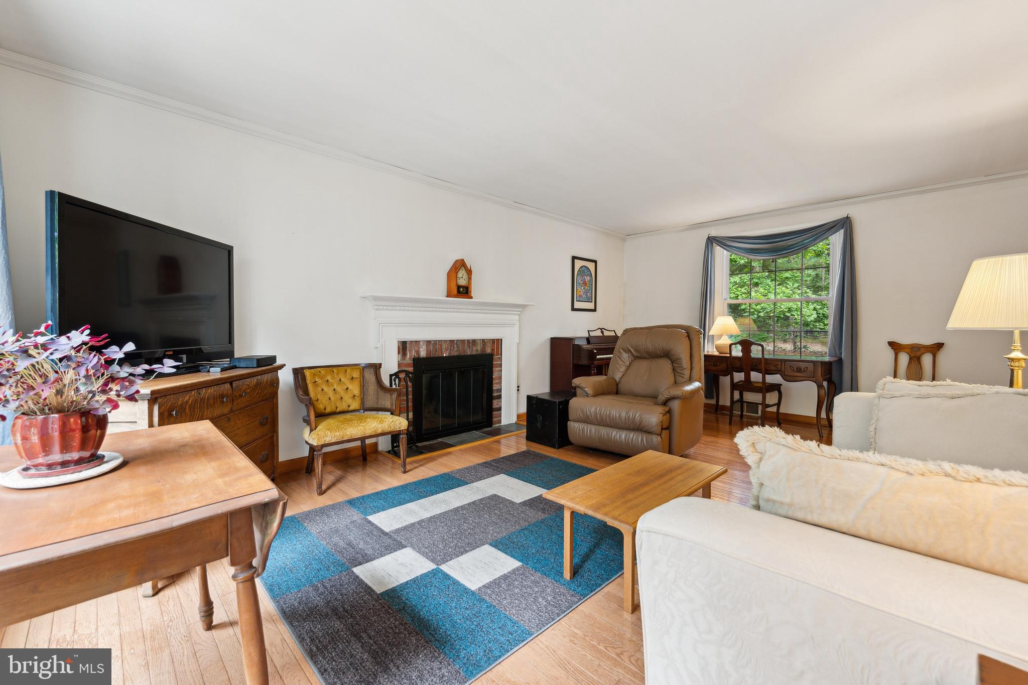 125 Grassy Lake Road Shamong, NJ 08088 - Photo 8 of 24 Living Room w/wood burning fireplace