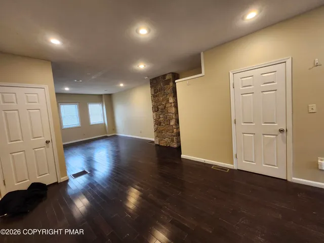 $1,650 | 166 Lenox Avenue, East Stroudsburg, PA 18301