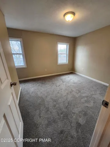 $1,700 | 166 Lenox Avenue, East Stroudsburg, PA 18301