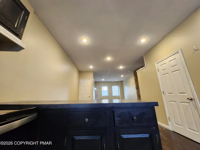 $1,650 | 166 Lenox Avenue, East Stroudsburg, PA 18301