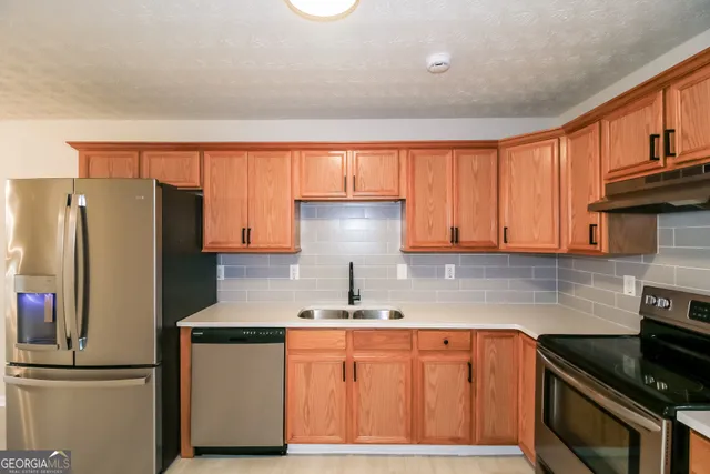 $1,945 | 5862 Homestead Circle, Rex, GA 30273