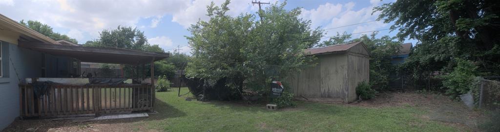 531 Ridgecrest Drive Lewisville, TX 75067 - Photo 4 of 10 a view of backyard with green space