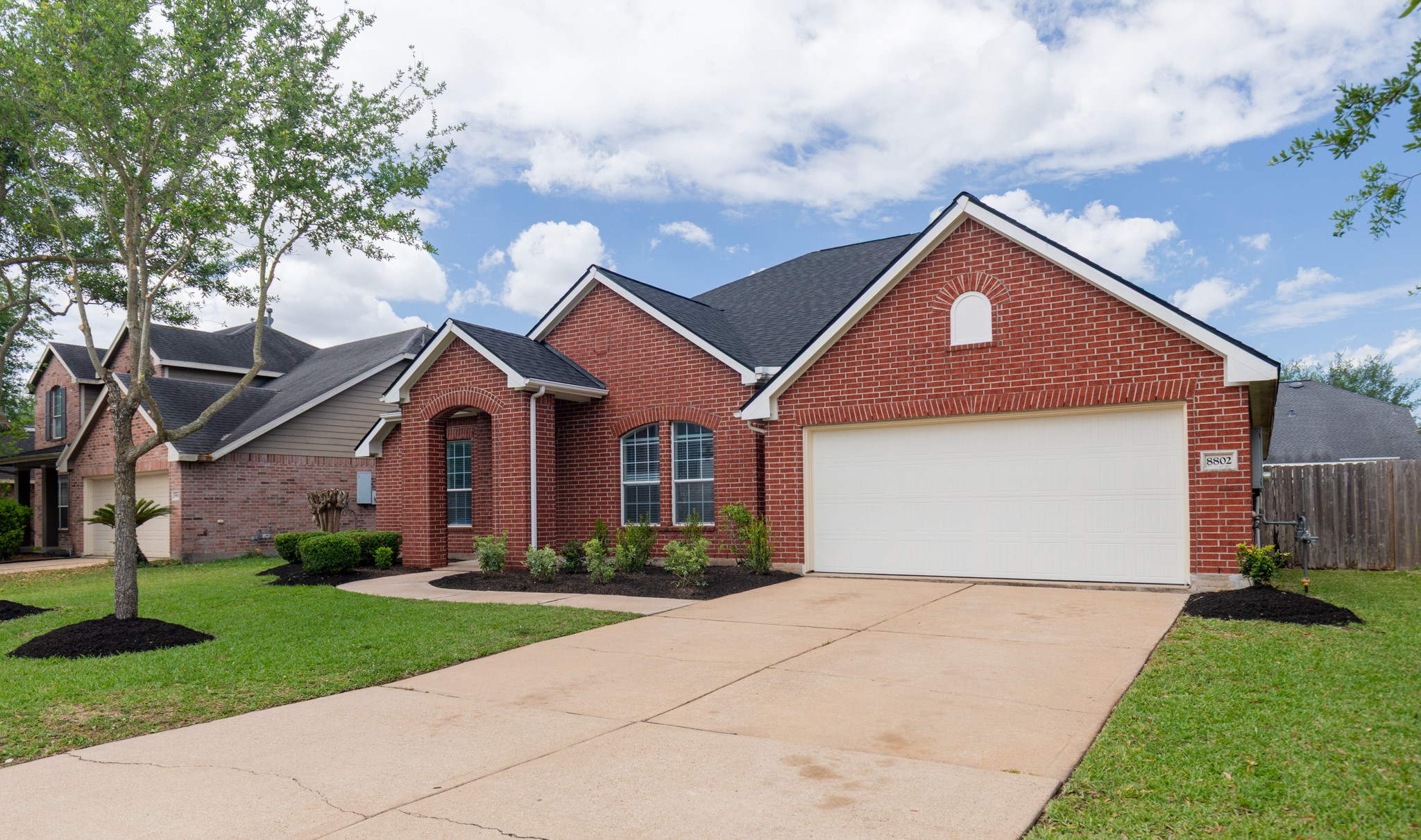 8802 Rocky Knoll Lane Rosenberg, TX 77469 - Photo 2 of 43 New roof (3/2026)