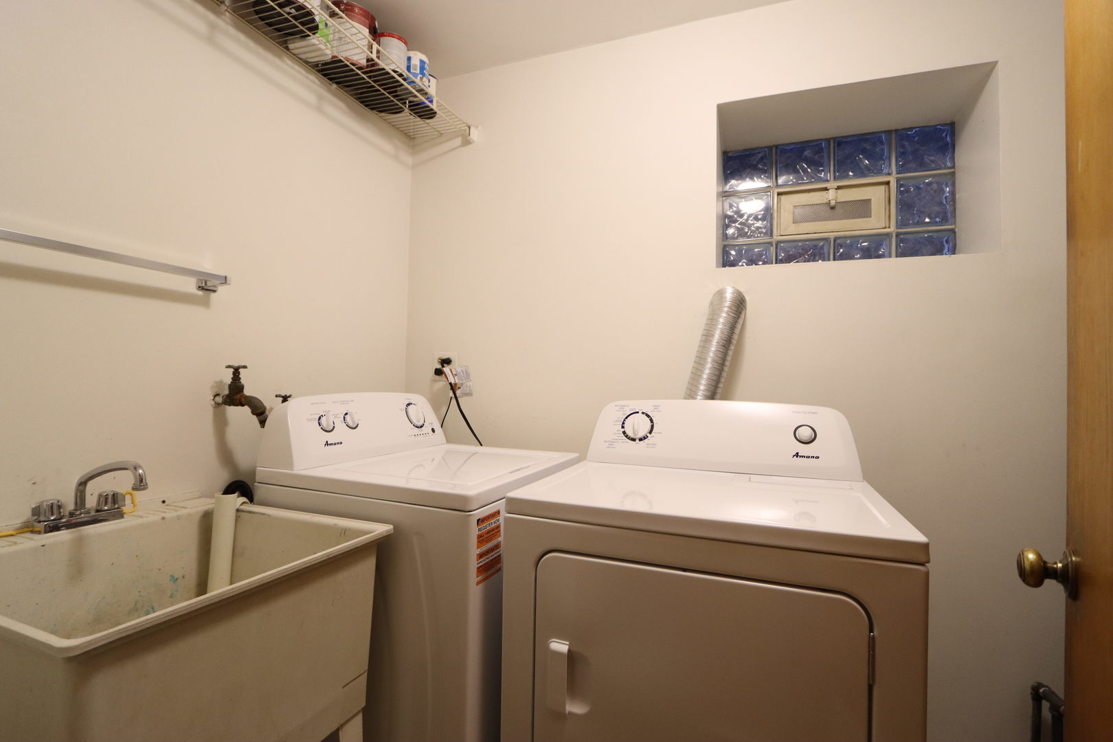 3217 South May Street Chicago, IL 60608 - Photo 22 of 27 a utility room with dryer and washer