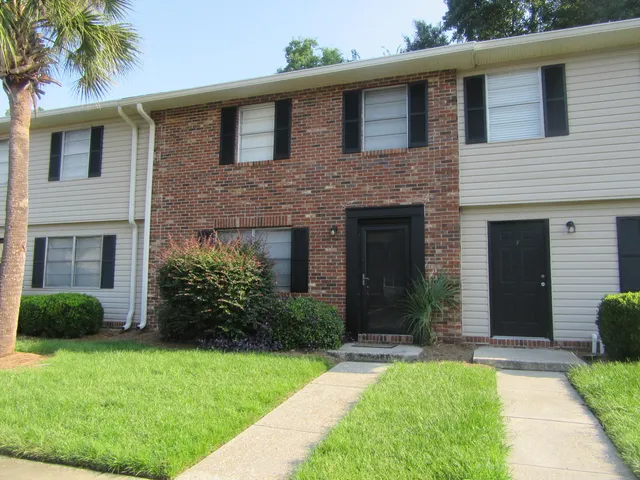 $1,950 | 415 Parkdale Drive, Unit 16E, Charleston, SC 29414
