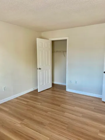 $1,950 | 415 Parkdale Drive, Unit 16E, Charleston, SC 29414