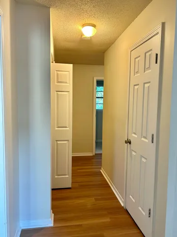 $1,950 | 415 Parkdale Drive, Unit 16E, Charleston, SC 29414