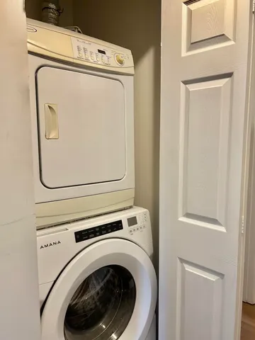 $1,950 | 415 Parkdale Drive, Unit 16E, Charleston, SC 29414