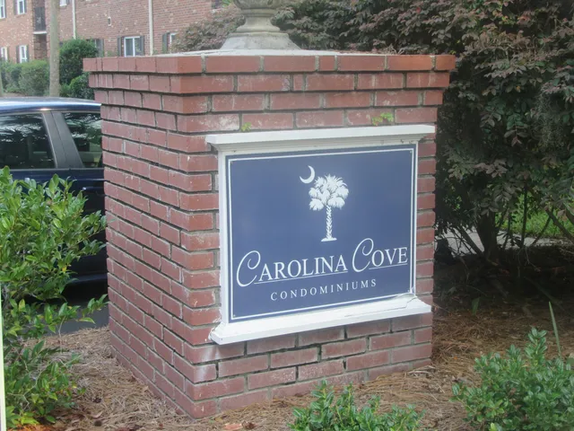 $1,950 | 415 Parkdale Drive, Unit 16E, Charleston, SC 29414