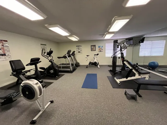 $1,950 | 415 Parkdale Drive, Unit 16E, Charleston, SC 29414