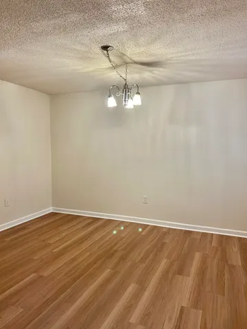 $1,950 | 415 Parkdale Drive, Unit 16E, Charleston, SC 29414