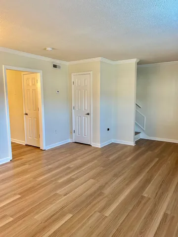 $1,950 | 415 Parkdale Drive, Unit 16E, Charleston, SC 29414