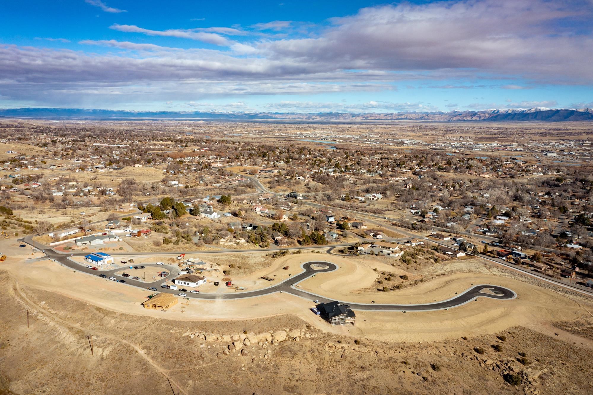 2260 Pyramid Peak Loop Grand Junction, CO 81507 - Photo 36 of 41 a view of a sky from a balcony