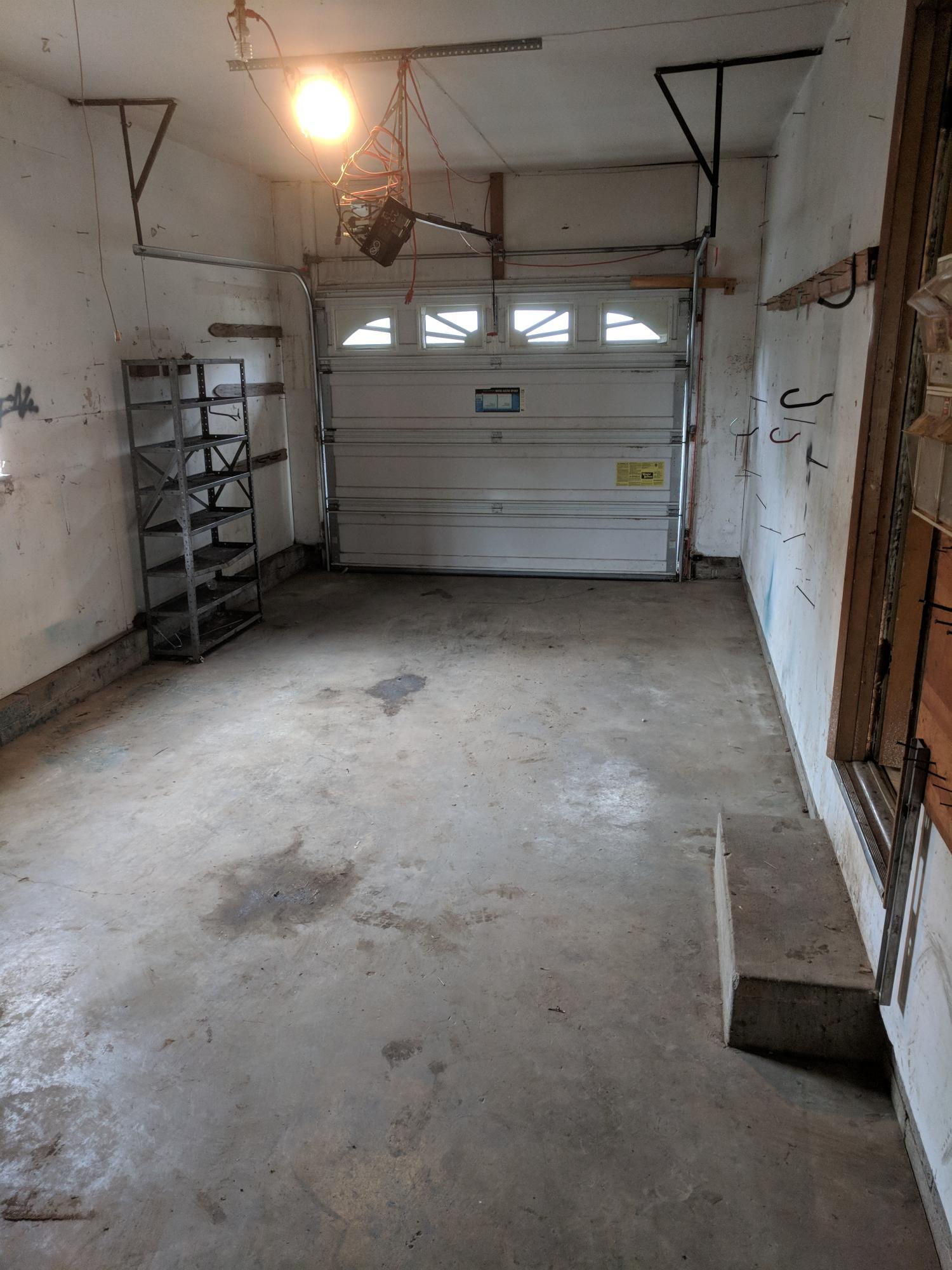 3788 Noe Bixby Road Columbus, OH 43232 - Photo 3 of 22