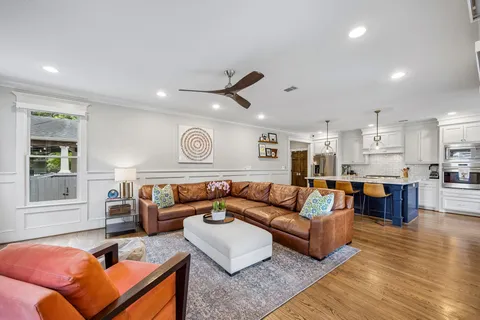 $1,435,000 | 335 West 23rd Street, Houston, TX 77008