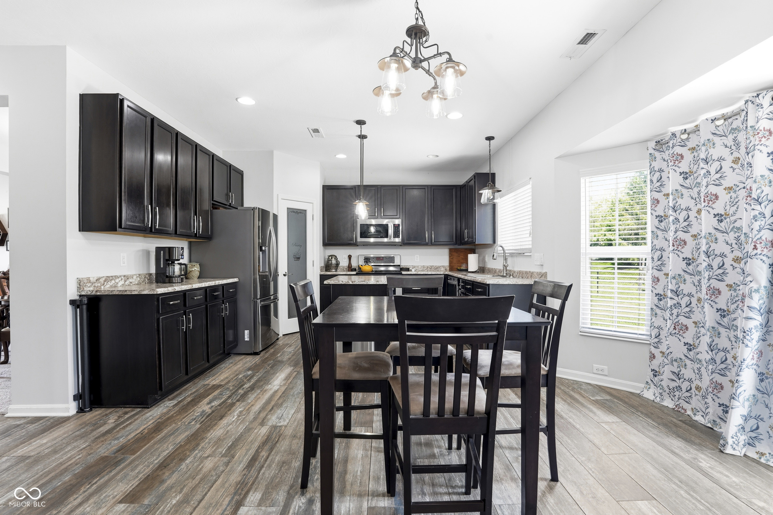 2501 Autumn Road Indianapolis, IN 46229 - Photo 10 of 33