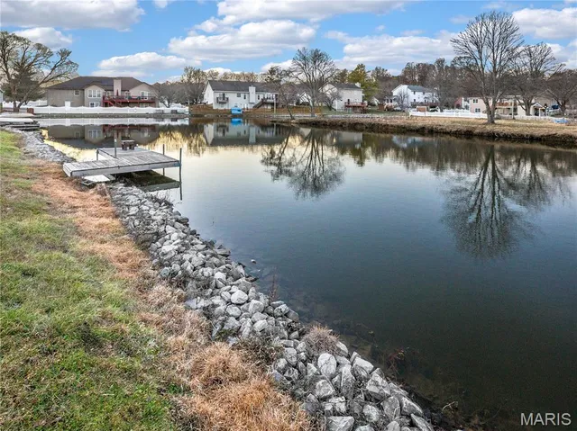 $269,900 | 106 Shadow Crossing, Collinsville, IL 62234